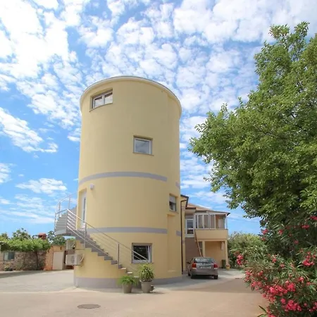 Silos Oliva Apartman Novigrad (Istria)