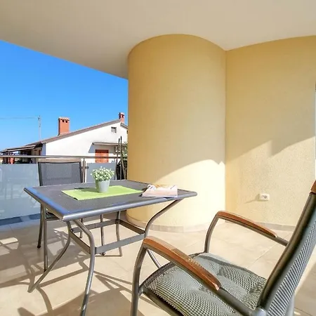 Silos Oliva Apartman *