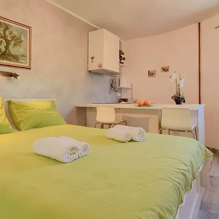 Silos Oliva Apartman *